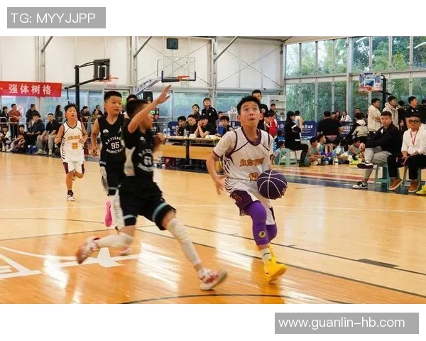 探秘西安篮球队的比赛节奏与战术风格分析