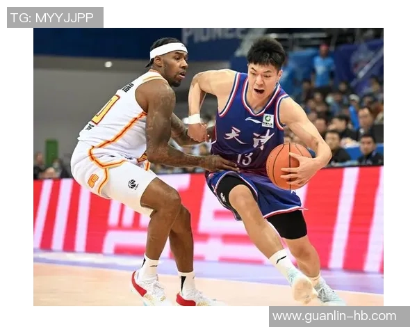 体育实时数据深圳篮球队技术争议引发热议球迷与专家各抒己见探讨解决方案 体育实时数据深圳篮球队技术争议引发热议球迷与专家各抒己见探讨解决方案